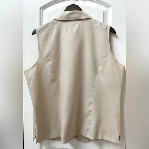 Carole Little Button Down Linen Vest - Picture 4 of 4